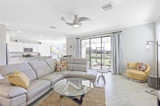 Modern waterfront home in Artesia with pool/gym - 4