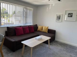Paradigm House, Modern 2-Bedroom Duplex Apartment 2, Free Parking, Oxford - Oxford - 9