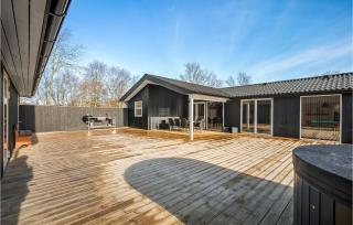 5 Bedroom Amazing Home In Glesborg - Glesborg - 6