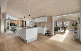 5 Bedroom Amazing Home In Glesborg - Glesborg - 4
