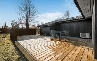 5 Bedroom Amazing Home In Glesborg - Glesborg - 2