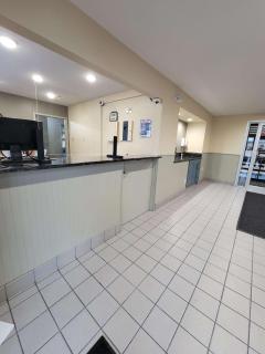 SureStay Plus Hotel by Best Western Grand Island - Grand Island - 8