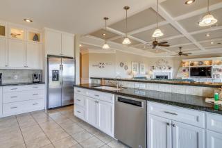 Beachfront Flamingo - Galveston - 1