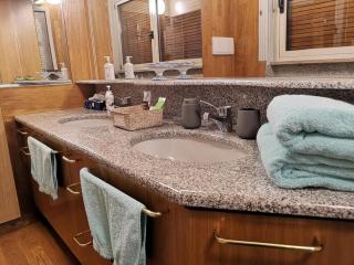 Lakeviewcabin - King Room With Balcony - Como - 6