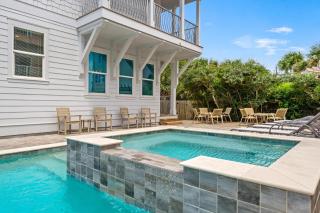 Seaside Palace With Game Room And Jetted Pool - 6