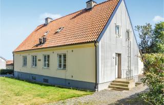 7 Bedroom Awesome Home In Tomelilla - 6