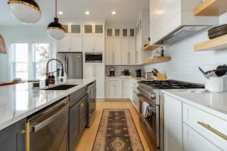 Doin' Grayt-LUXE beach cottage-Easy beach access, pool, bikes! - Santa Rosa Beach - 1