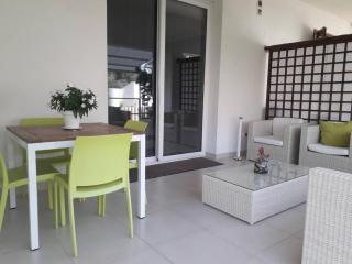 Apartment in villa - Air conditioned - Wi-fi - near the sea - 6