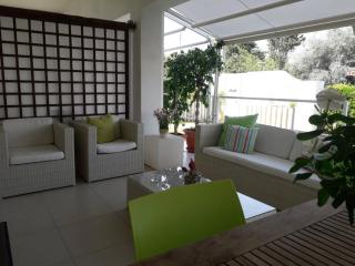 Apartment in villa - Air conditioned - Wi-fi - near the sea - 1