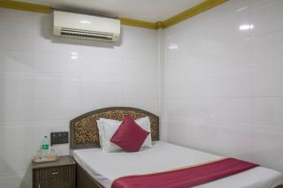 RELAX GUEST HOUSE - Mumbai - 5