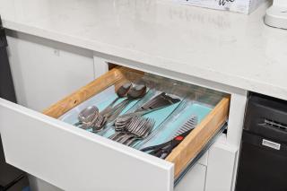 Cheerful 2BR Home 10 Minute to Downtown - 8