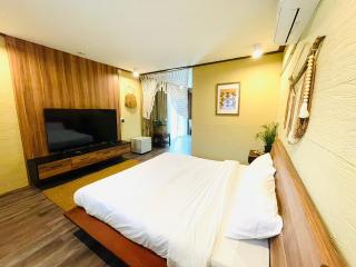 U're Holitel - Haad Rin - 6