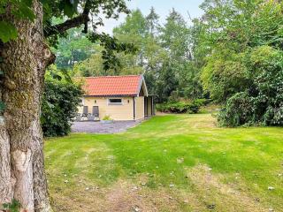 4 person holiday home in FÄRLÖV-By Traum - 2