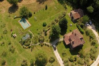 Villa I Camini - Outbuilding, dependance - Swimming pool - Garden - BBQ and fireplaces - Soccer field - Monte Castello di Vibio - 9