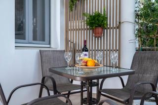 Spacious & Luxe 3BR Downtown 1min to Beach - Kos - 5