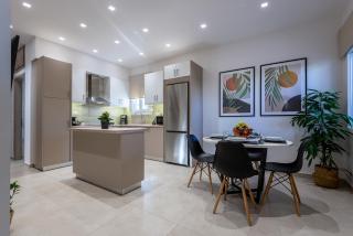 Spacious & Luxe 3BR Downtown 1min to Beach - Kos - 1