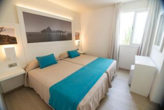 Apartamentos Bora Bora - Adults Only - Playa d'en Bossa - 9
