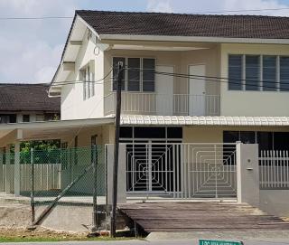 J & I Homestay B 3 Person with shared bathroom - Sibu - 9