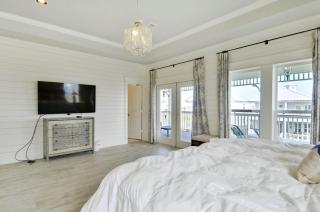 Beachside Haven - Galveston - 2