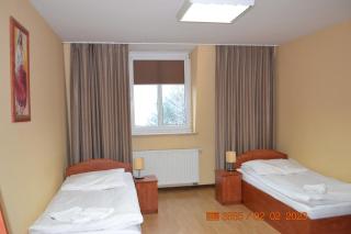 Hotel i Restauracja Jaskolka - Alojzów - 6