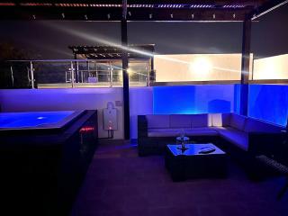 Outstanding Pent House w/Jacuzzi - Santiago de los Caballeros - 0