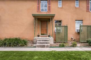 Exclusive Historical Townhome: serene and cozy - 4