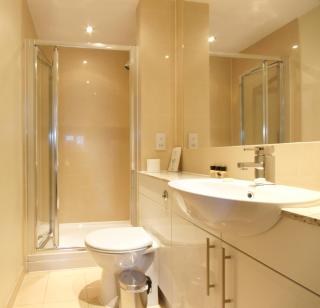 Lodge Drive Serviced Apartments - Enfield - 6