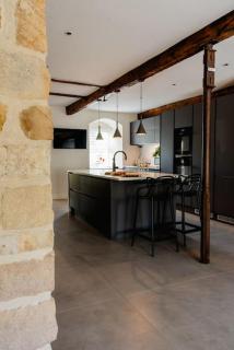 LUXURY UNIQUE HOME private walled garden 4 BEDROOMS SLEEPS 8 1 x Super king, 1 x Double, 2 x Kings all private rooms with ensuites in the Yorkshire Dales - 2