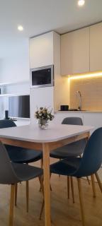 Light Brown Central Apartment - Aveiro - 0