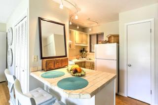 Cute PCB Condo by Lake Powell with Pool Access! - Panama City Beach - 2