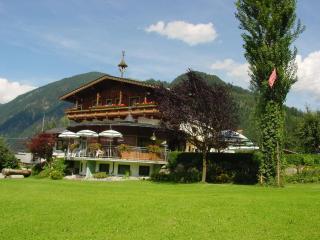 Hotel Gasthof Stoanerhof - Mayrhofen - 3