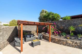 Villa Sarita Sol by Villa Plus - Playa Blanca - 8