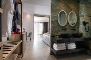 Lagomandra Luxury Suites with Private Pools - 1