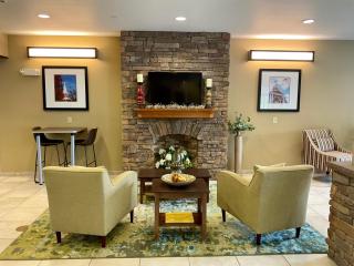 SureStay Plus Hotel by Best Western Buckhannon - Buckhannon - 5
