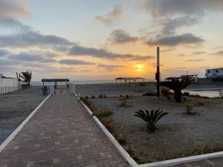 Amazing View Beach Apartment - Playas - 7