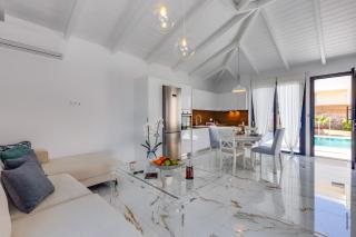 Villa Selena by Villa Plus - Analipsi - 7