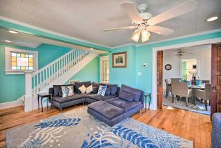 Chincoteague House with Enclosed Porch and Deck - 5