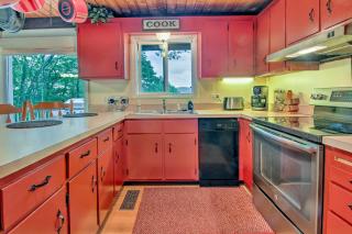 Conway Area Chalet with Mountain Views and Fire Pit! - 2