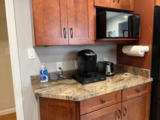 Cozy Affordable Private Rooms near Grand Ave Miller - South San Francisco - 1