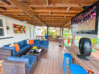 Hammocks & mini-golf! 10 mins from Beach! - Hollywood - 8
