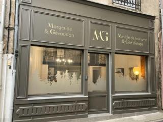 Gîte confortable à Saugues pour randonneurs, 3 chambres spacieuses avec salle d'eau privative - FR-1-582-365 - Cubelles - 0