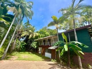 Jikinerita Homestay - Nelly Bay - 3