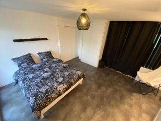 Makeda Love & Jacuzzi - Neuville-Saint-Amand - 7