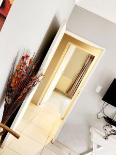 MAKWATAMBANI GUEST MANOR - 4