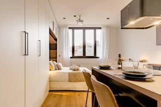 Jacuzzi Bay avec LITERIE GRAND LUXE proche du lac Annecy Avenue du Parmelan - 9