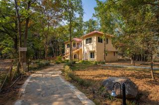 Jungle King Resort - Kanha - 7