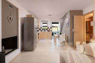 Next to Haraki beach , taverns bars & 10 to Lindos - 1