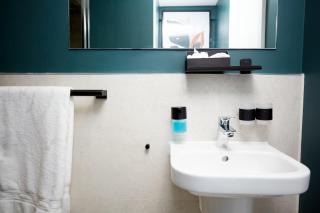 Luxury new built split-level flat with rooftop gardens access - Manchester - 4