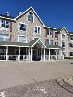 GrandStay Hotel & Suites Hastings - Hastings - 0