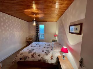 Appartement pour 14 pers, rénové, animaux acceptés, parking - FR-1-624-92 - 1
